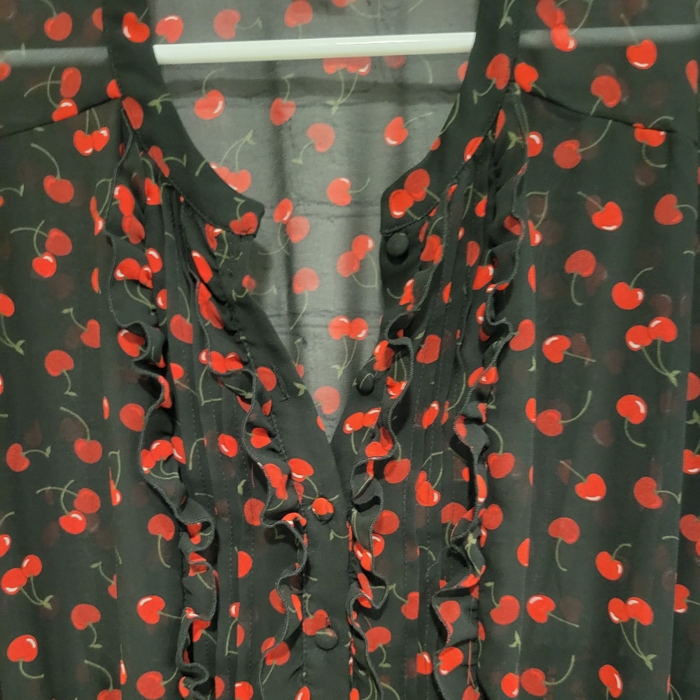 Blouse 3xl cherry 🍒 blouse